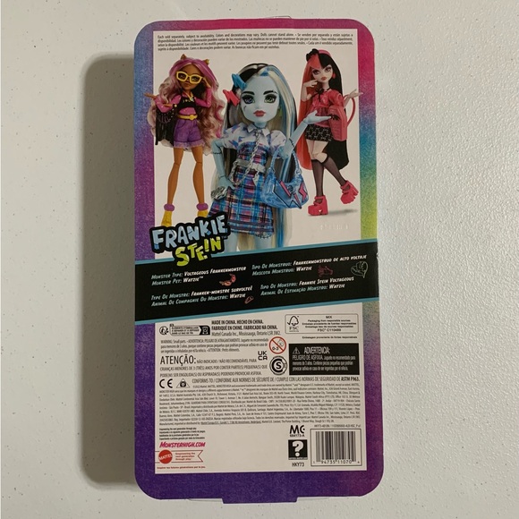 Monster High®: Frankie Stein™ Day Out Doll with Accessories-New - Picture 6 of 9